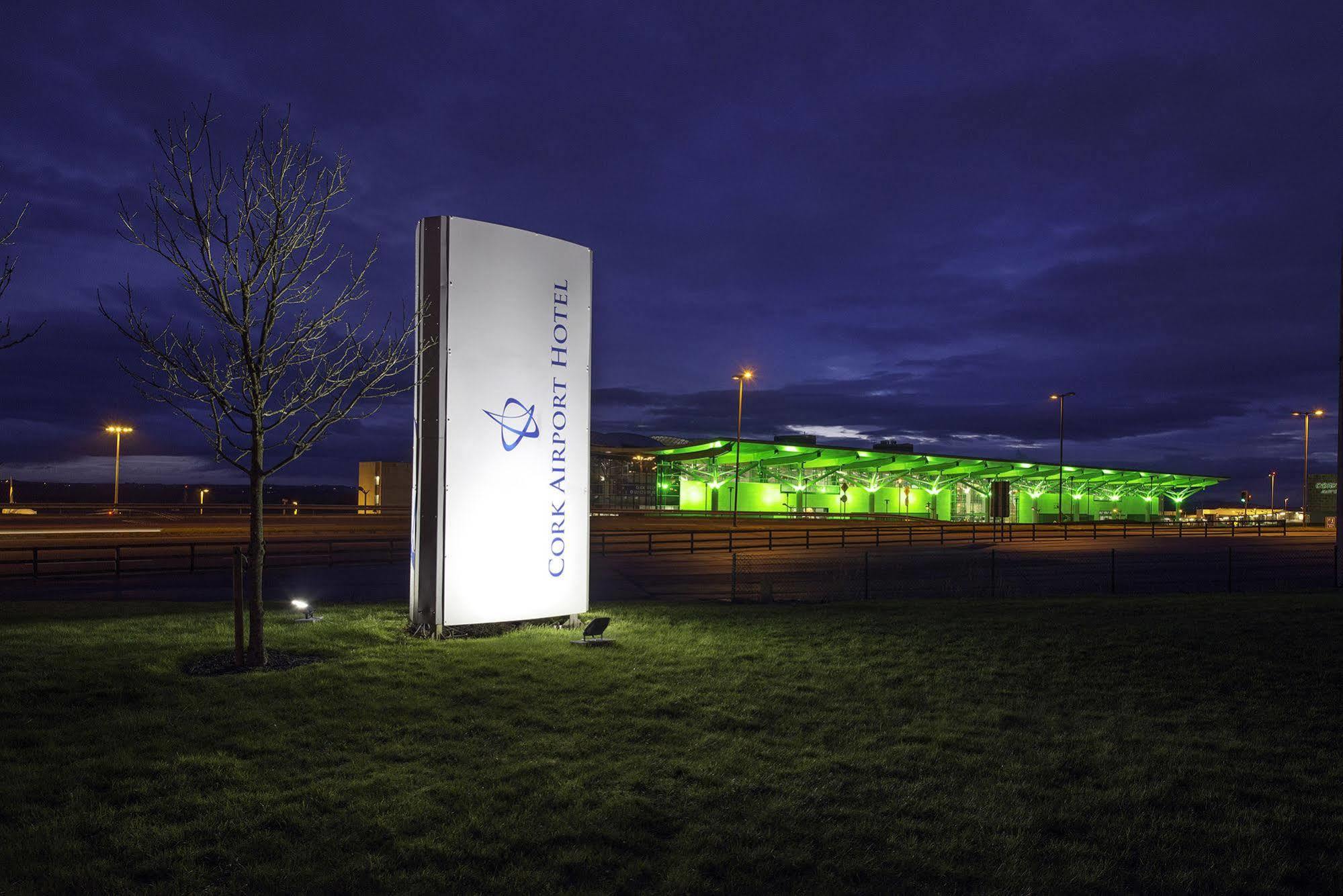 Cork Airport Hotel Exterior foto